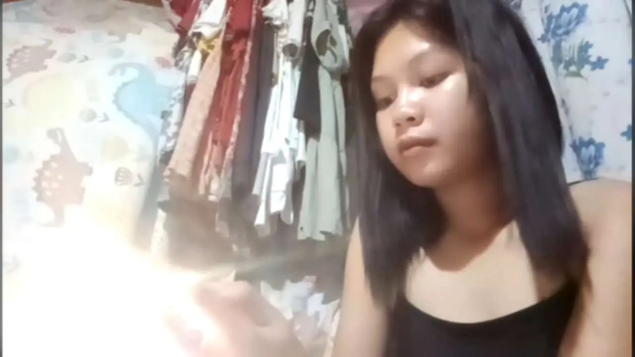 Hindi-Sapat-Ang-Ayuda-ng-4ps-Kaya-Naghanap-Pa-ng-Ibang-Raket-si-Sabel.webp