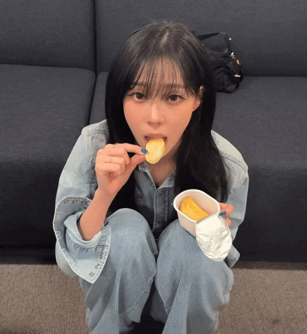 winter-eating-gif-find-share-on-giphy.gif