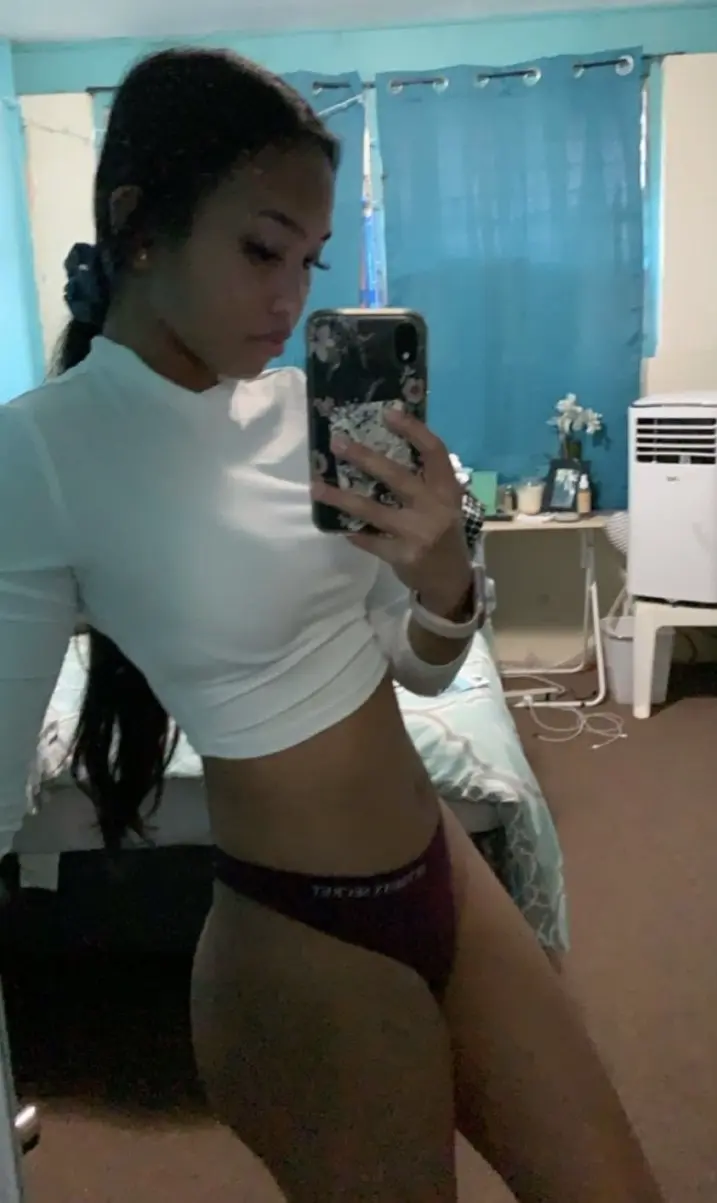 Q084MFJx.webp