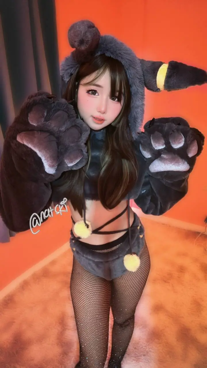 Cosplayer Pinay na Thick Baddie