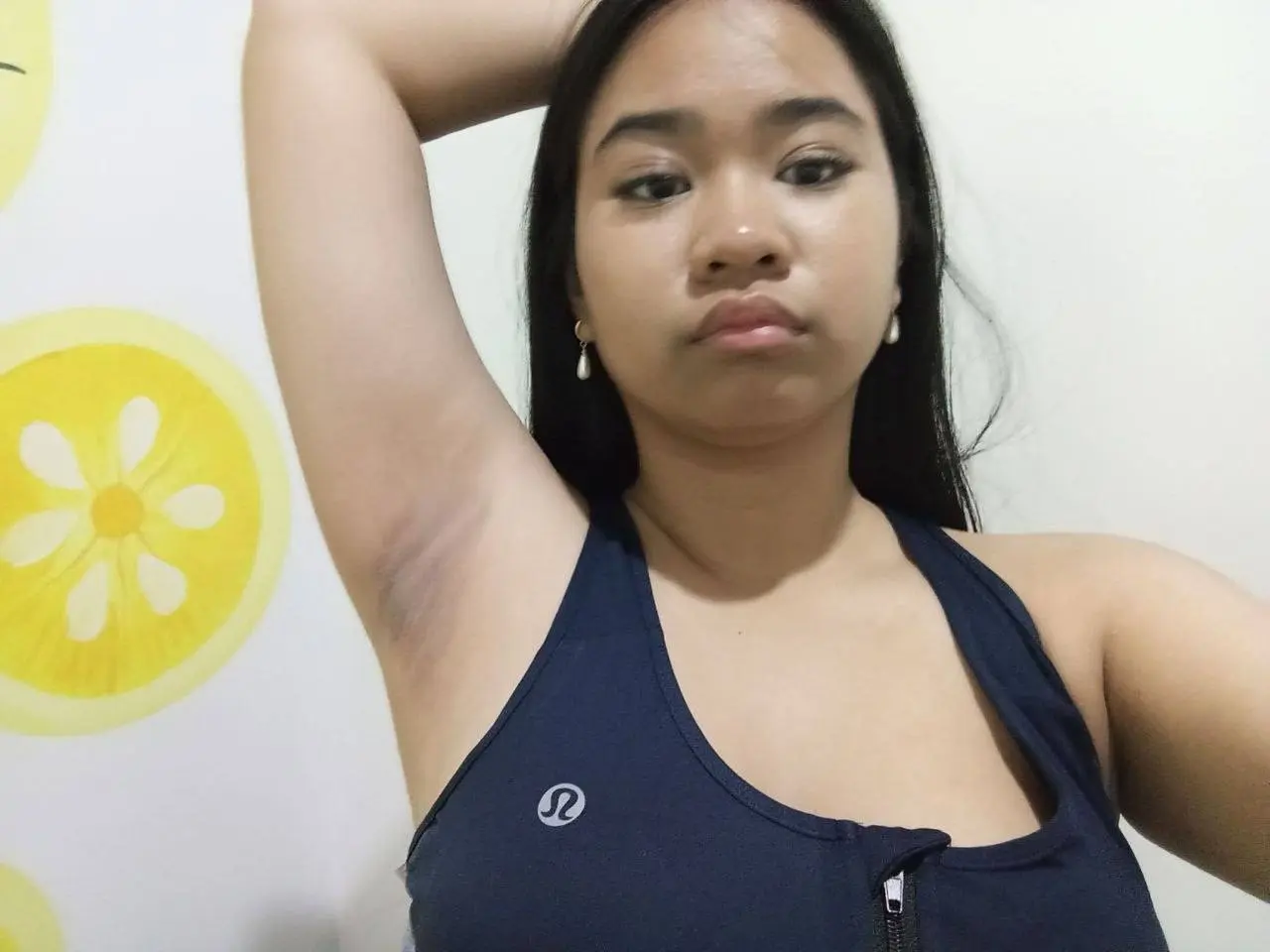 Para sa mga mahilig sa kilikili+boobs