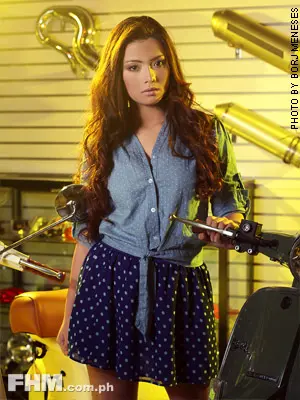 Di ko alam pangalan pero fhm din to 100% hottie