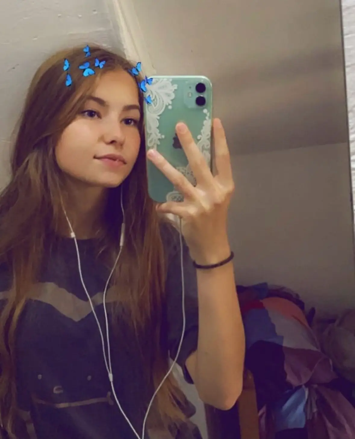 Cheater sara likes to be exposed
