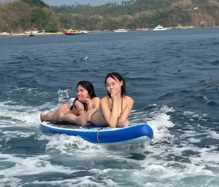Nagsama ang 2 famous baddies