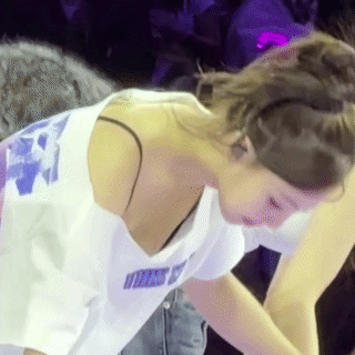 Kpop accidents (nipslip, panty-slip) Nayeon