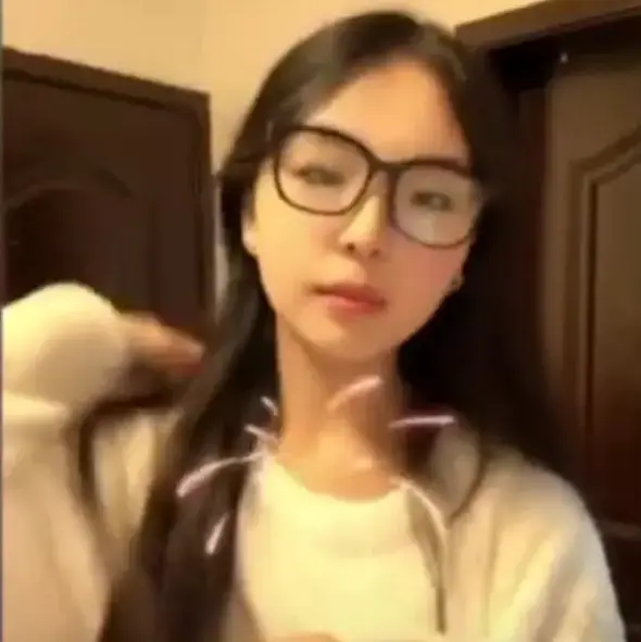 Cutie chinita Nipslip while live streaming 10 (Rekta)