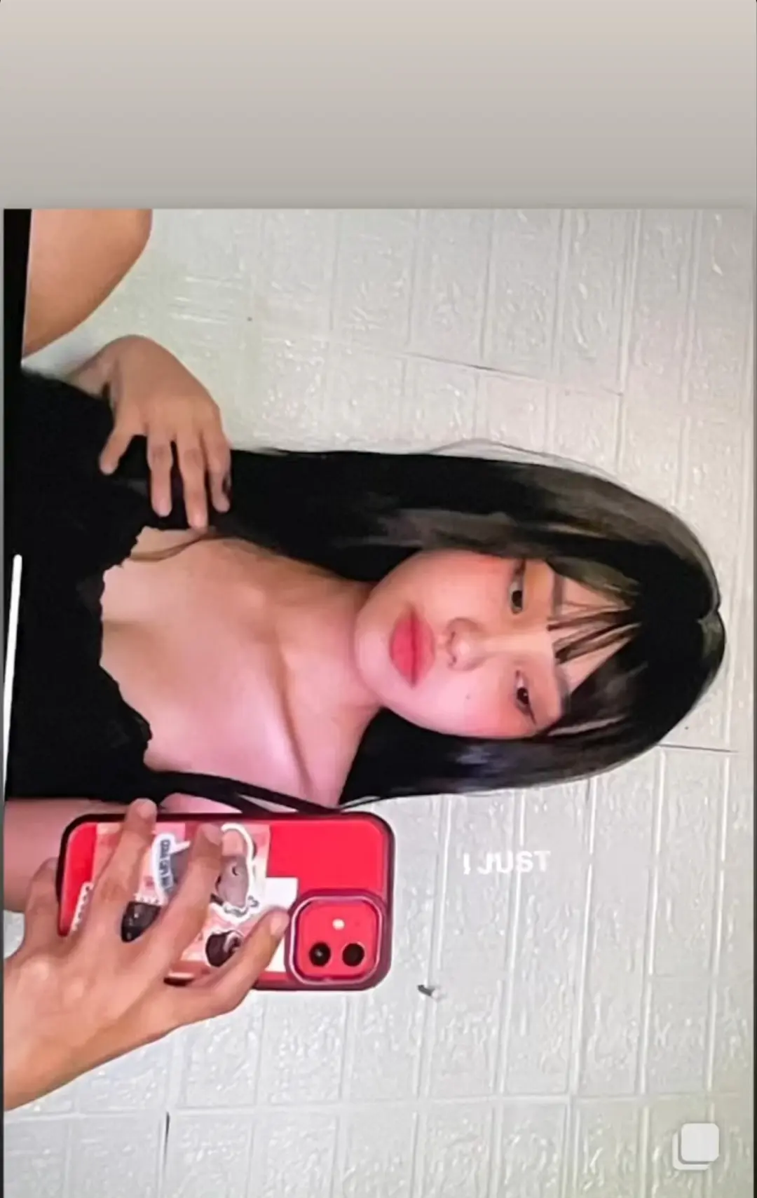 Sikat sa twitter! crazy bitch na iska, sarap siguro maisahan