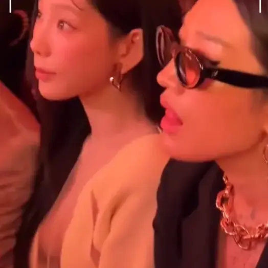 Girls Generation Taeyeon (Sideboob) | REKTA