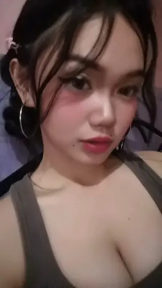 Krishacutie / krisha_cutie from r3dd1t