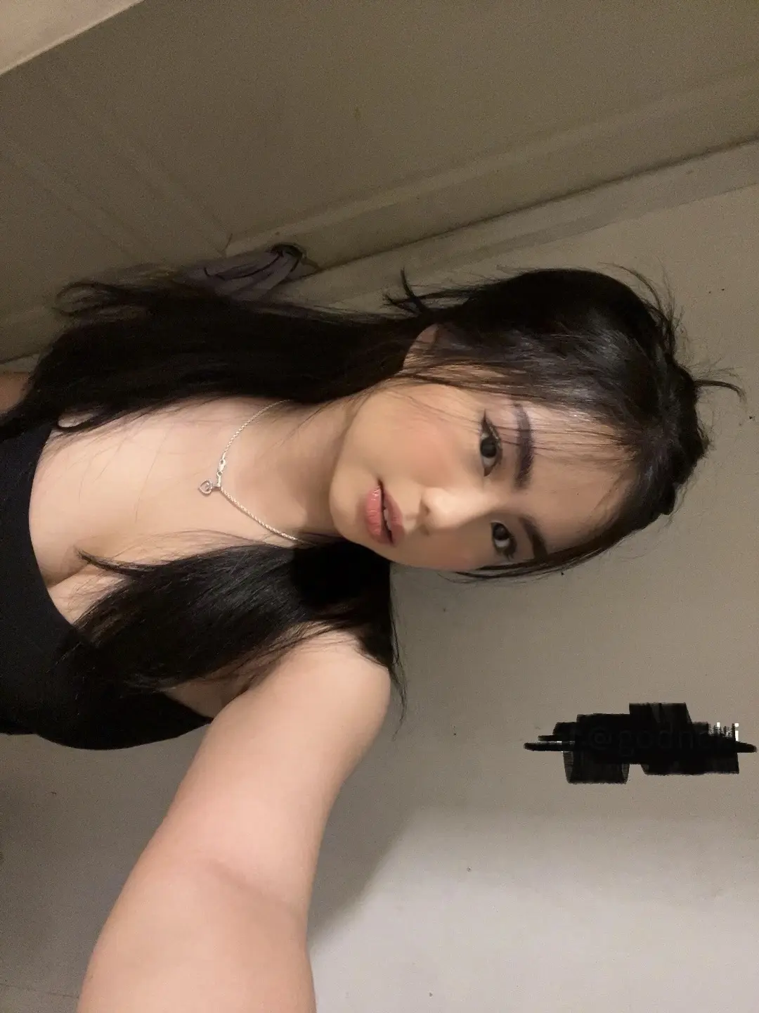 Neki, halimaw mag thirst trap