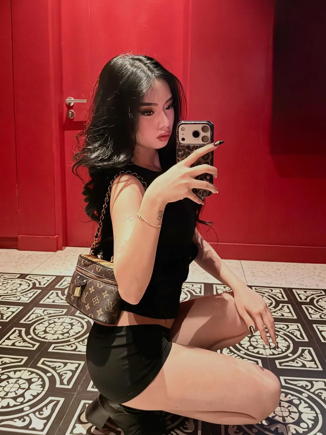 Backtatts na bagay ang Backshots