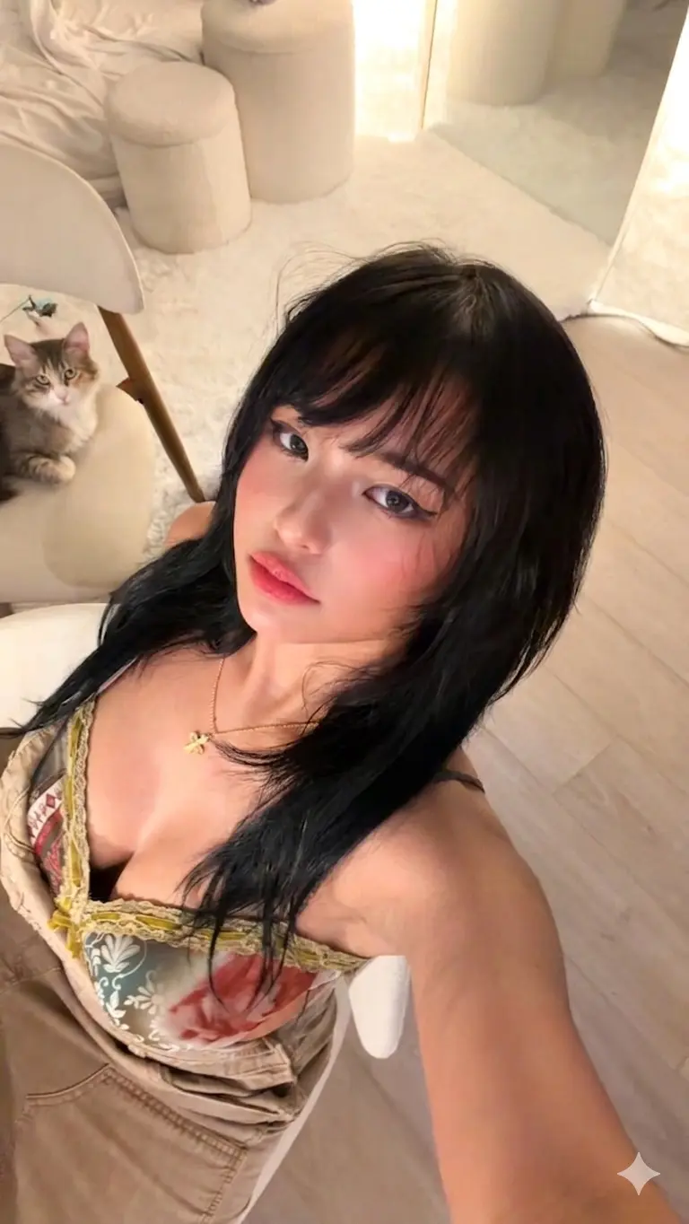 Seryoso at nakasmile para sayo
