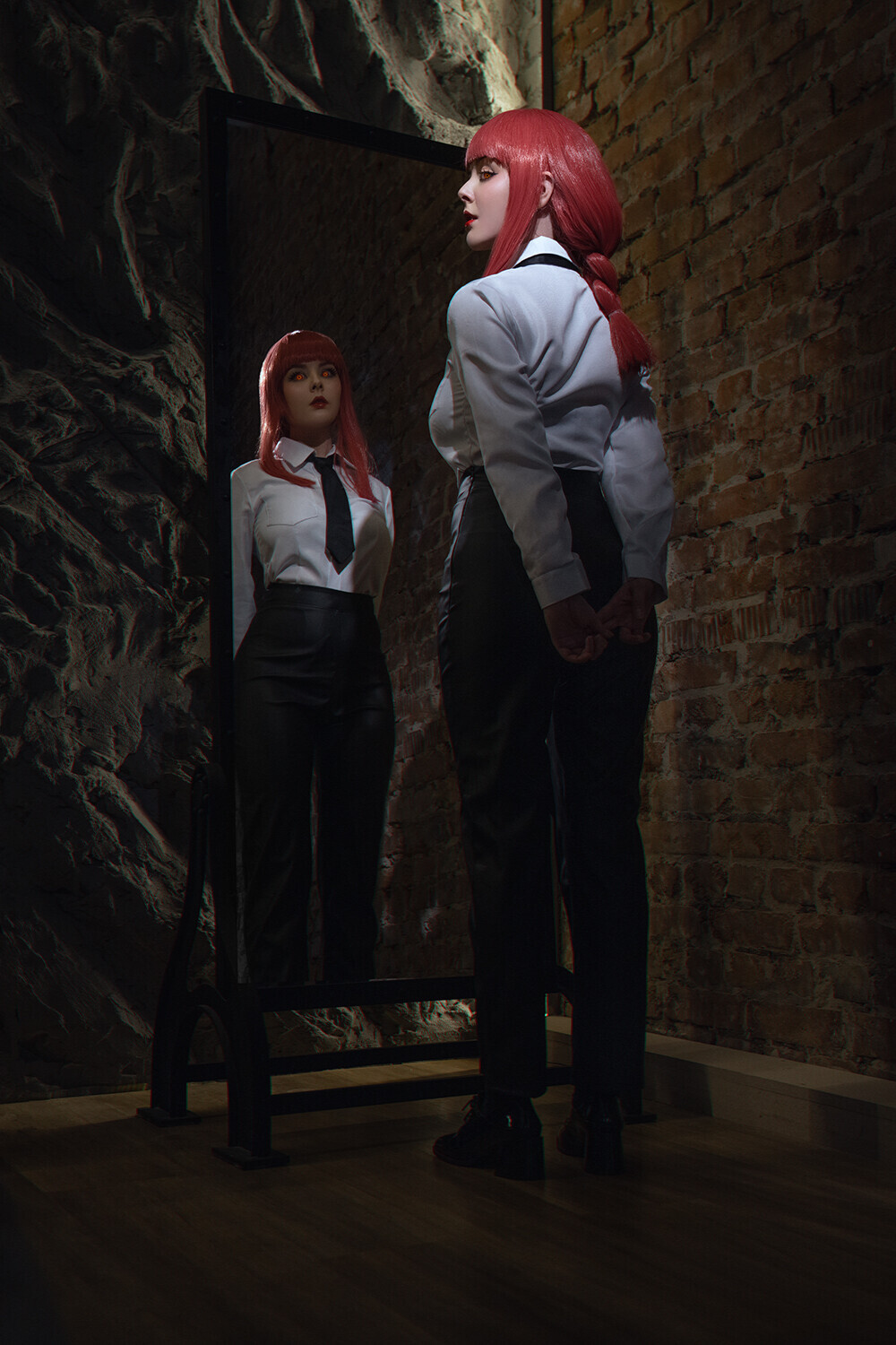 makima_cosplay_by_disharmonica_dfsnd3y7e4311195bc87989adc844e58bf1bae4.jpg