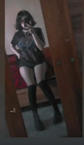 Goth asian baddie na makinis ang kanyang malaking dede solid