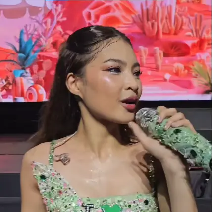 B1N1 C0L3T Close-up Fancam (sweaty)