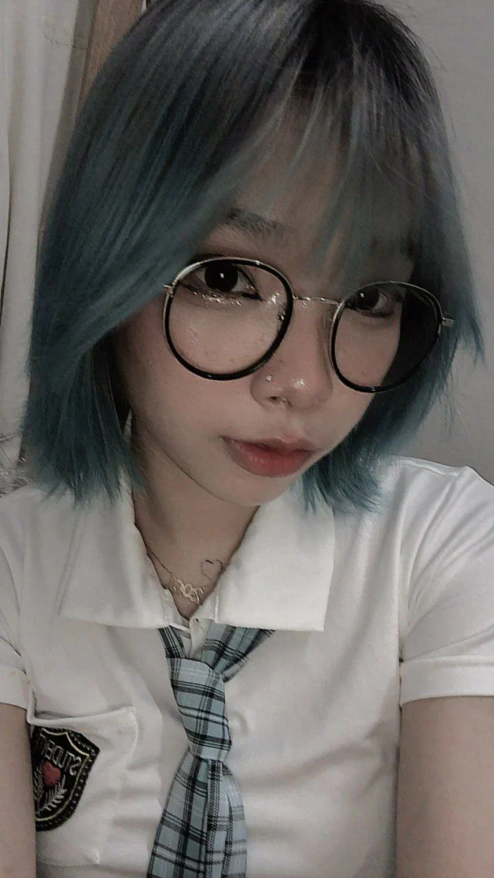 Facefuck petite Vietnamese teen