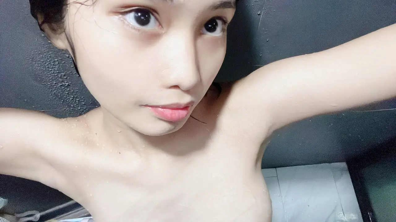 Haru shower (rekta) throwback pics
