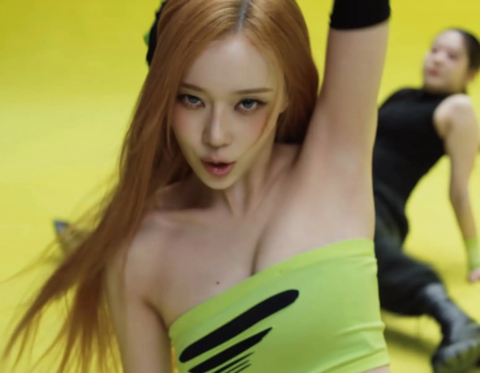 Lemonade ni Winter(Aespa) - Cameltoe and thighs