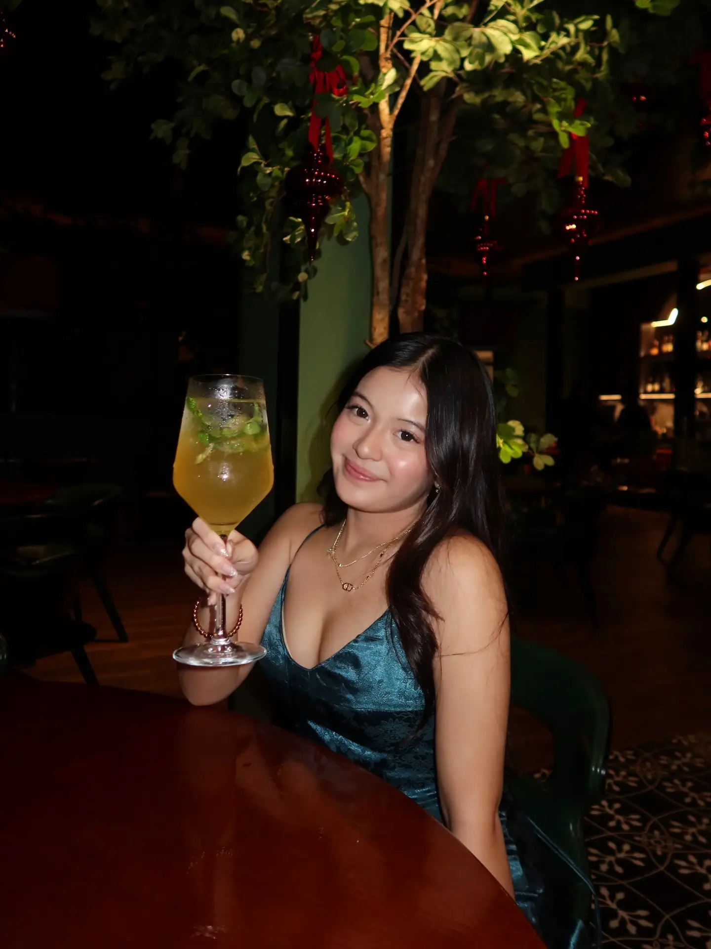 Green School Mestiza Influencer