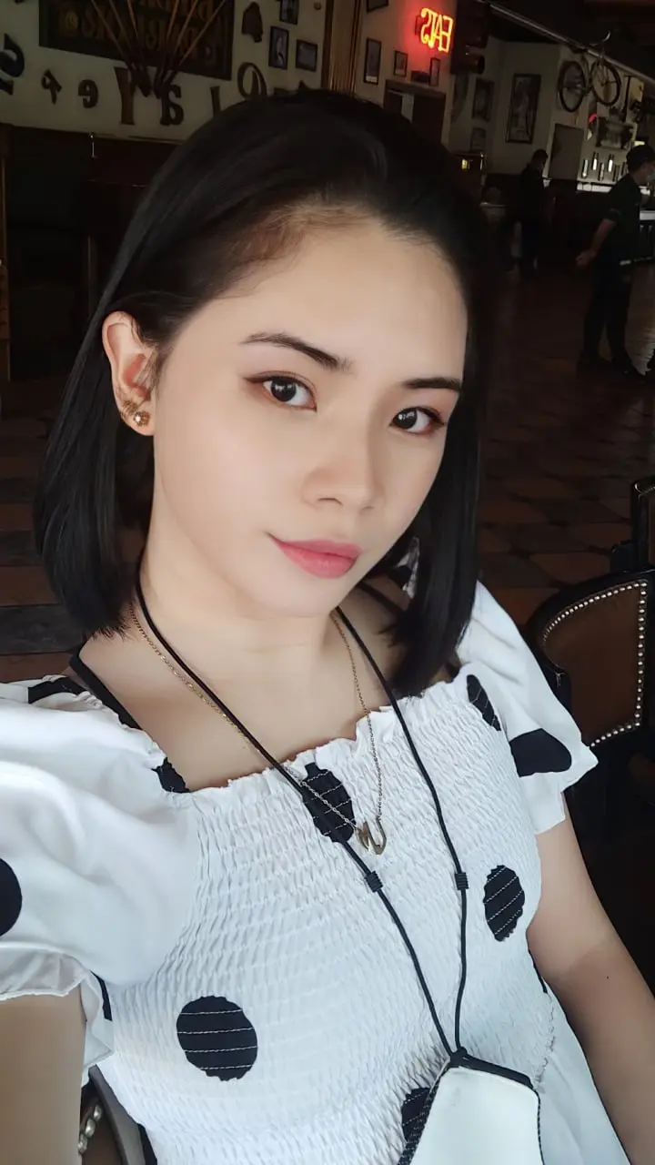 (SFW) Long time crush retired cosplayer