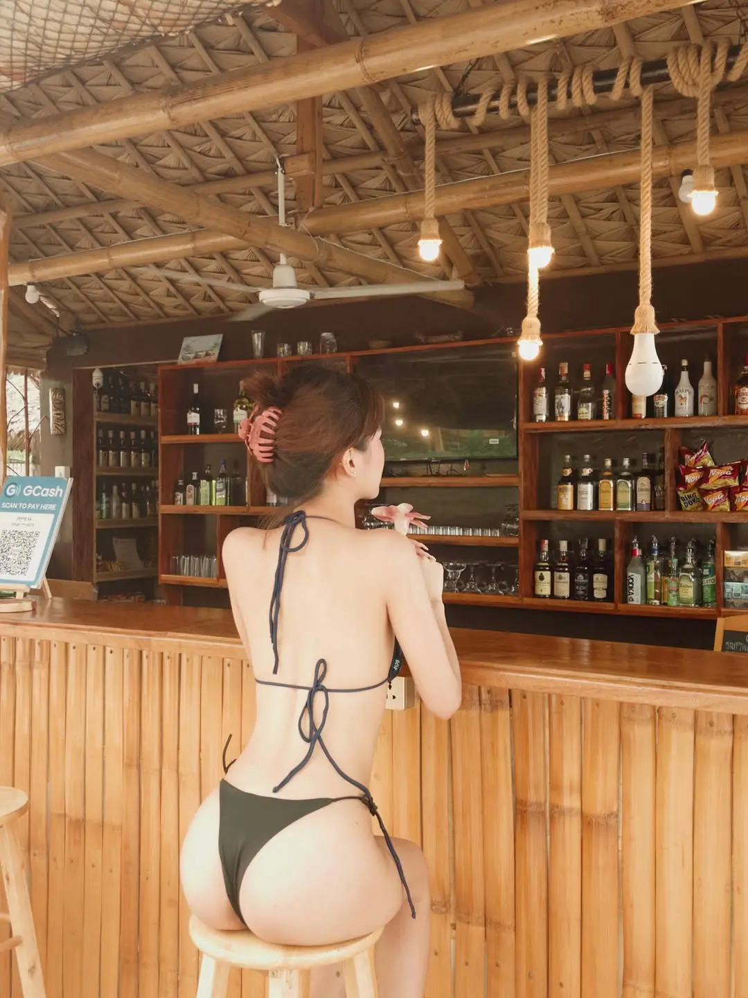 Petite chinita bikini pics