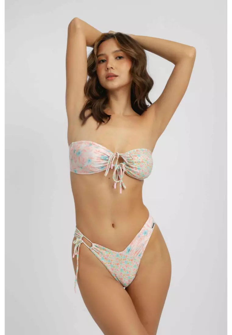 blackbough-swim-9866-0603623-5.webp