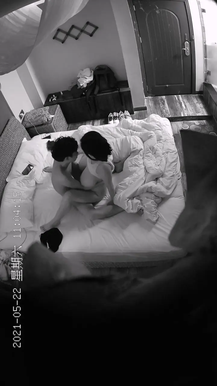 guochan2048.com-3.mp4_010033.435.webp