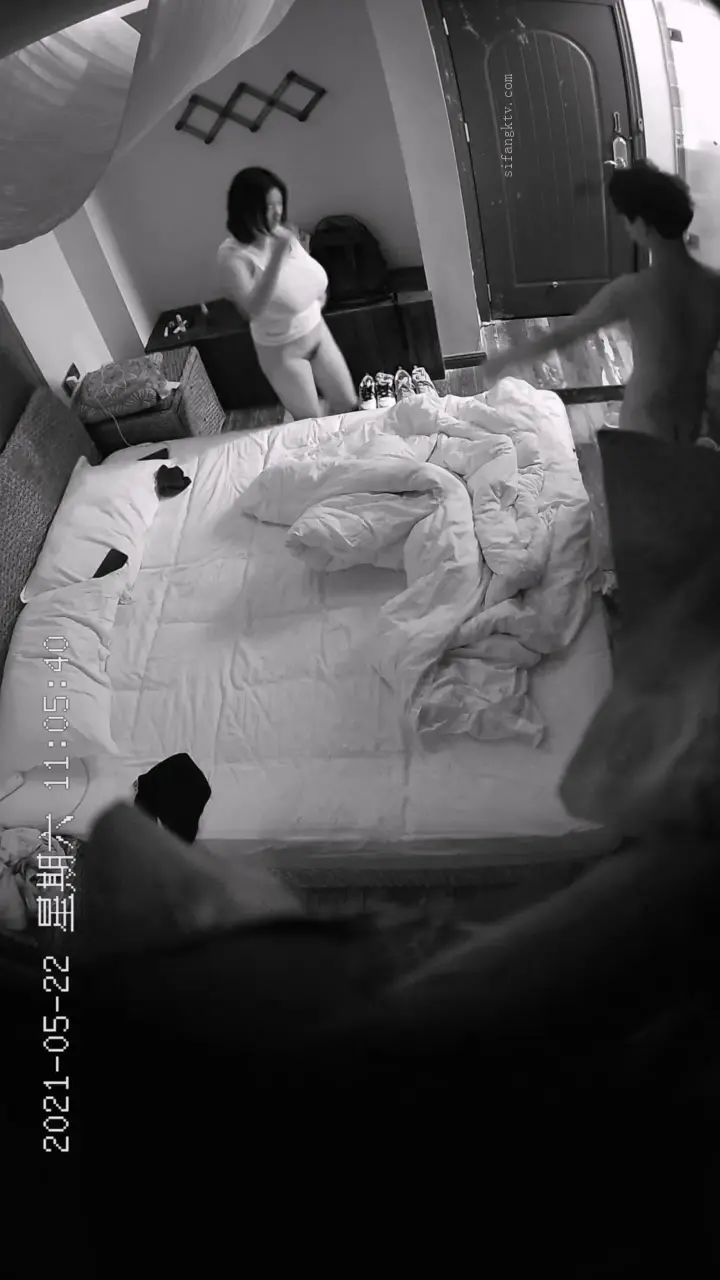 guochan2048.com-3.mp4_010158.435.webp