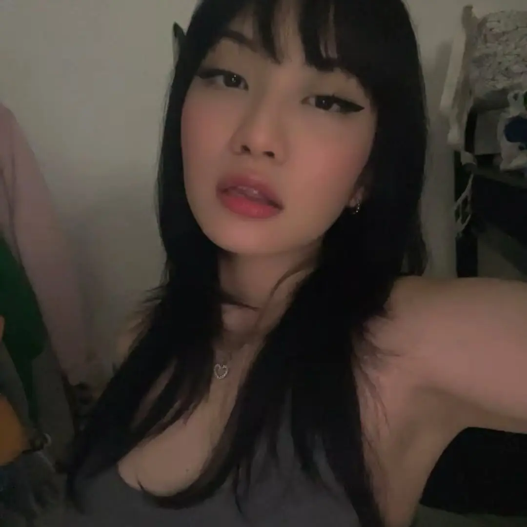 1000443809.webp