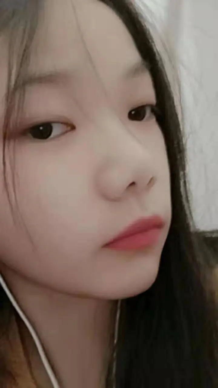 Selfie ng mga babaeng chinita sa hayskul