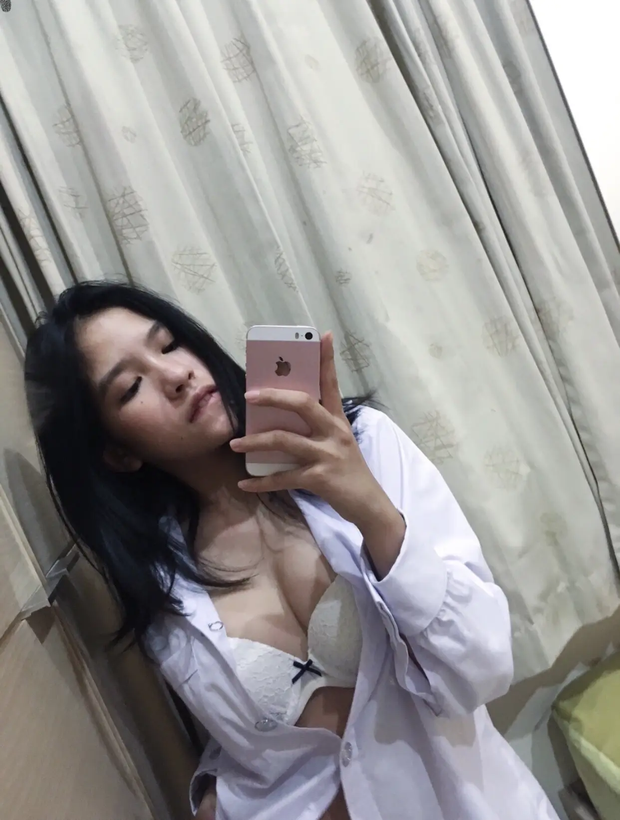 70_Asian_Pinay.webp
