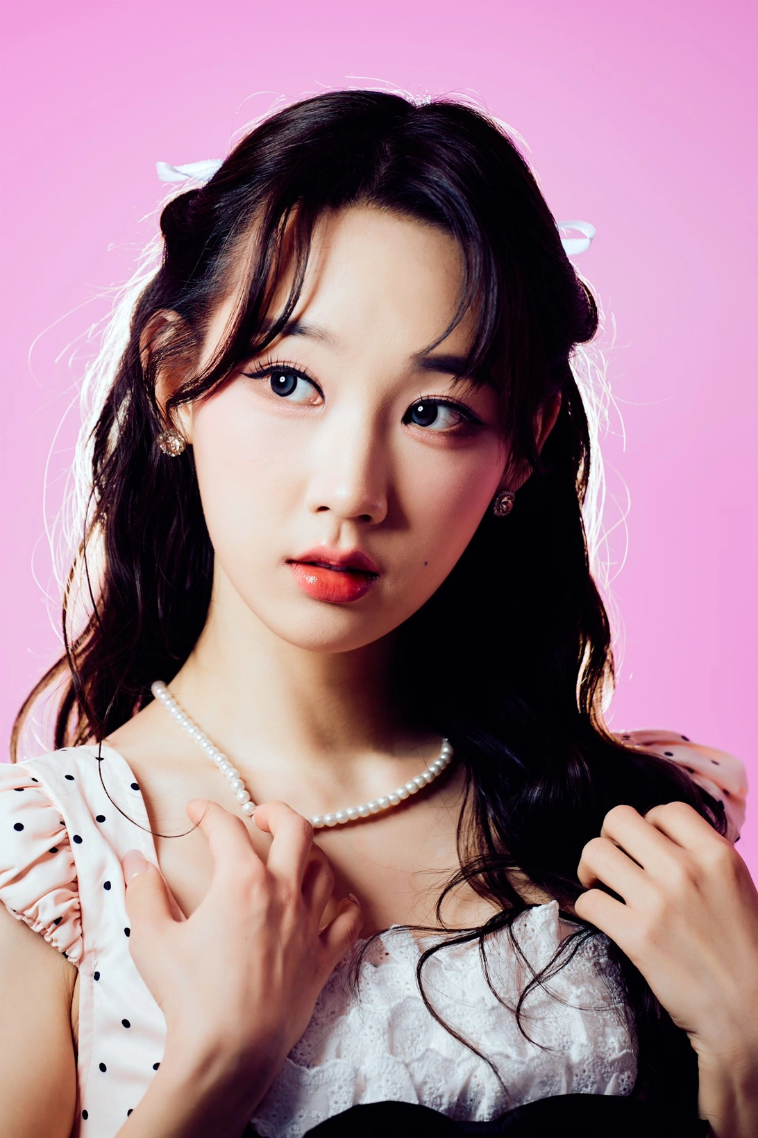 Shin_Jiyoon_Did_You_Love_Me_promotional_photo_%282%29.webp