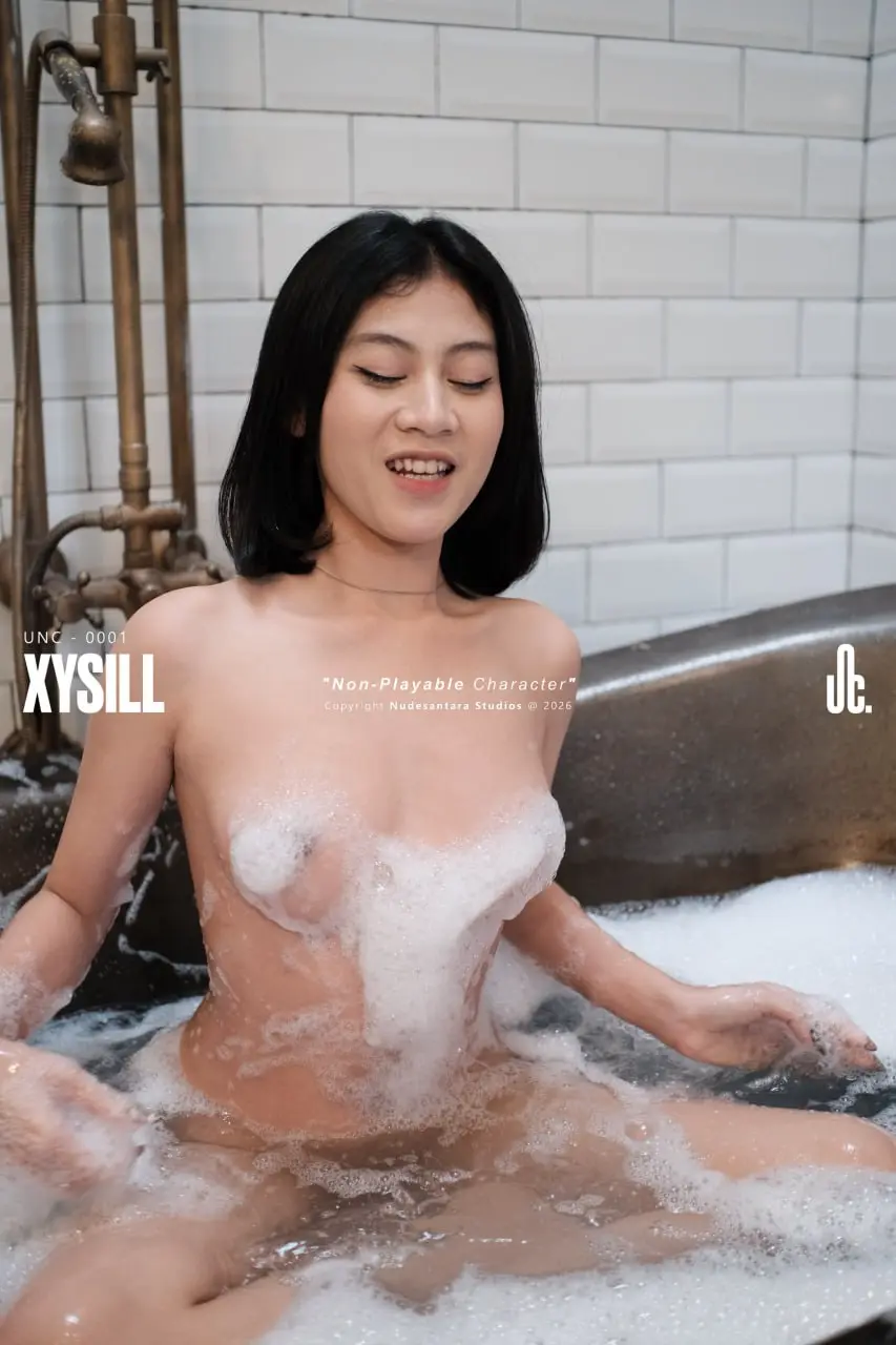 Xysill X UNCENTIALS (18).webp