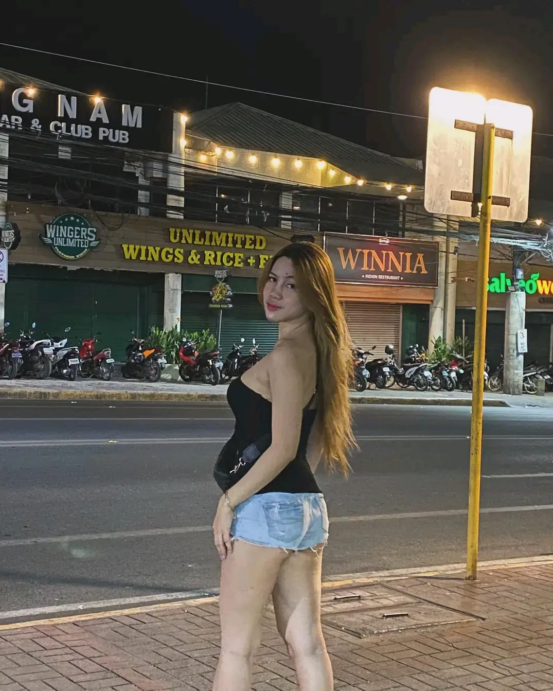 1003117201.webp