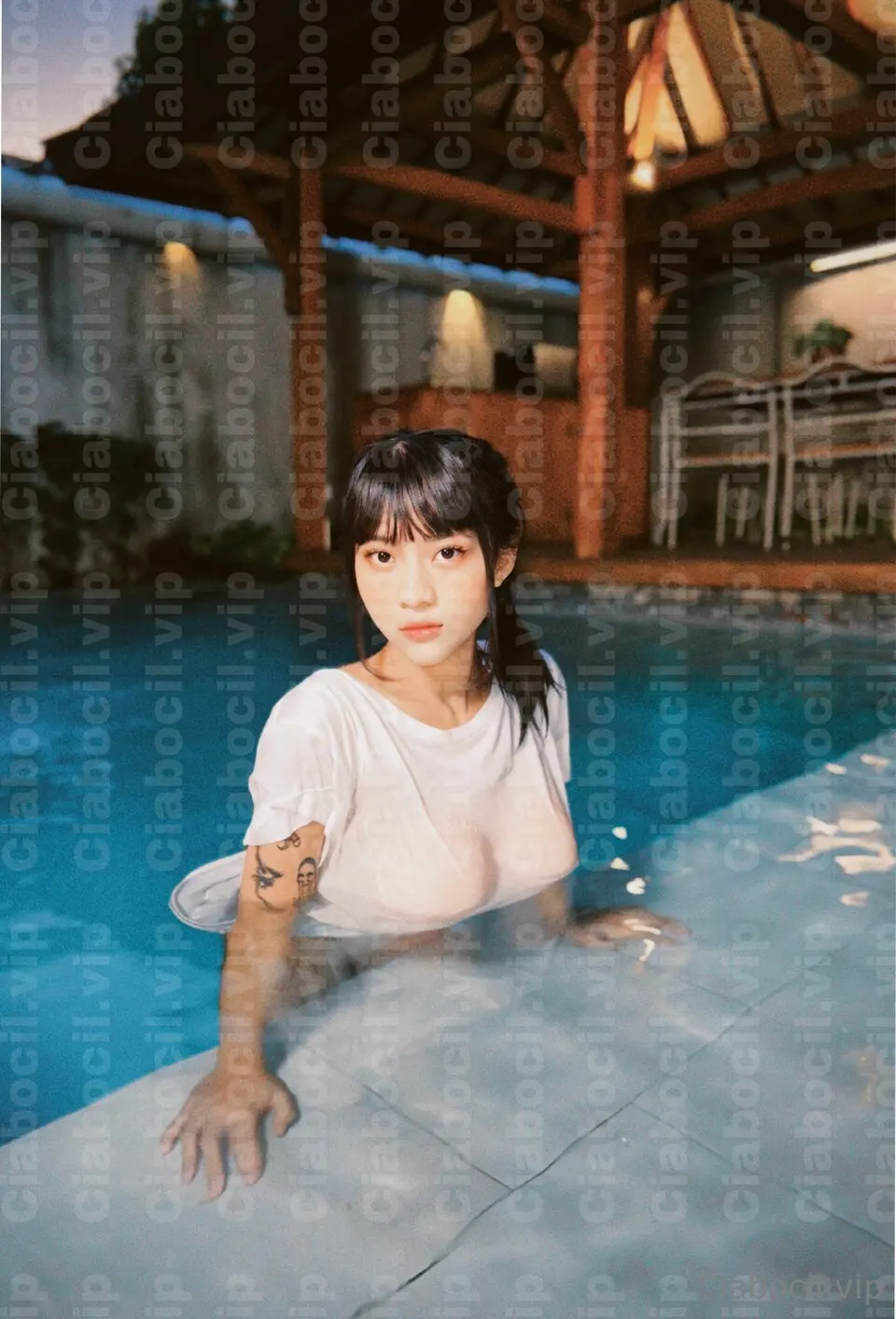 IMG_04805ed6e6c13cee8735.webp